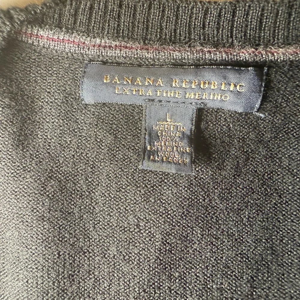 Banana Republic Men's Sweater Extra Fine Merino Wool Large Black V Neck